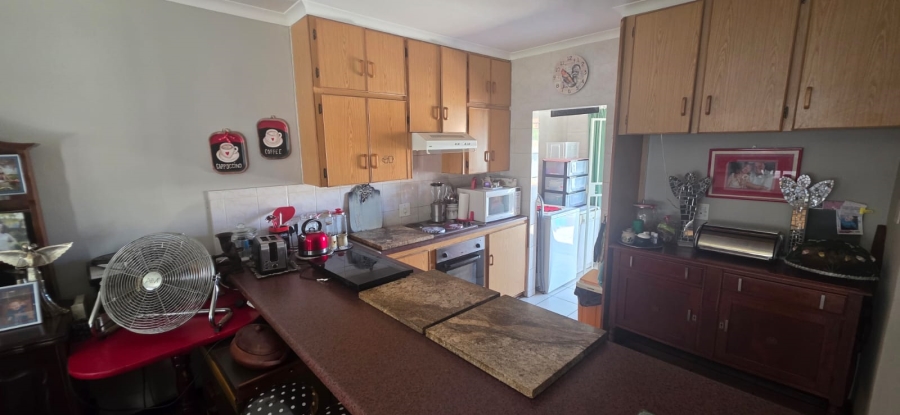 3 Bedroom Property for Sale in Kannoniers Park North West